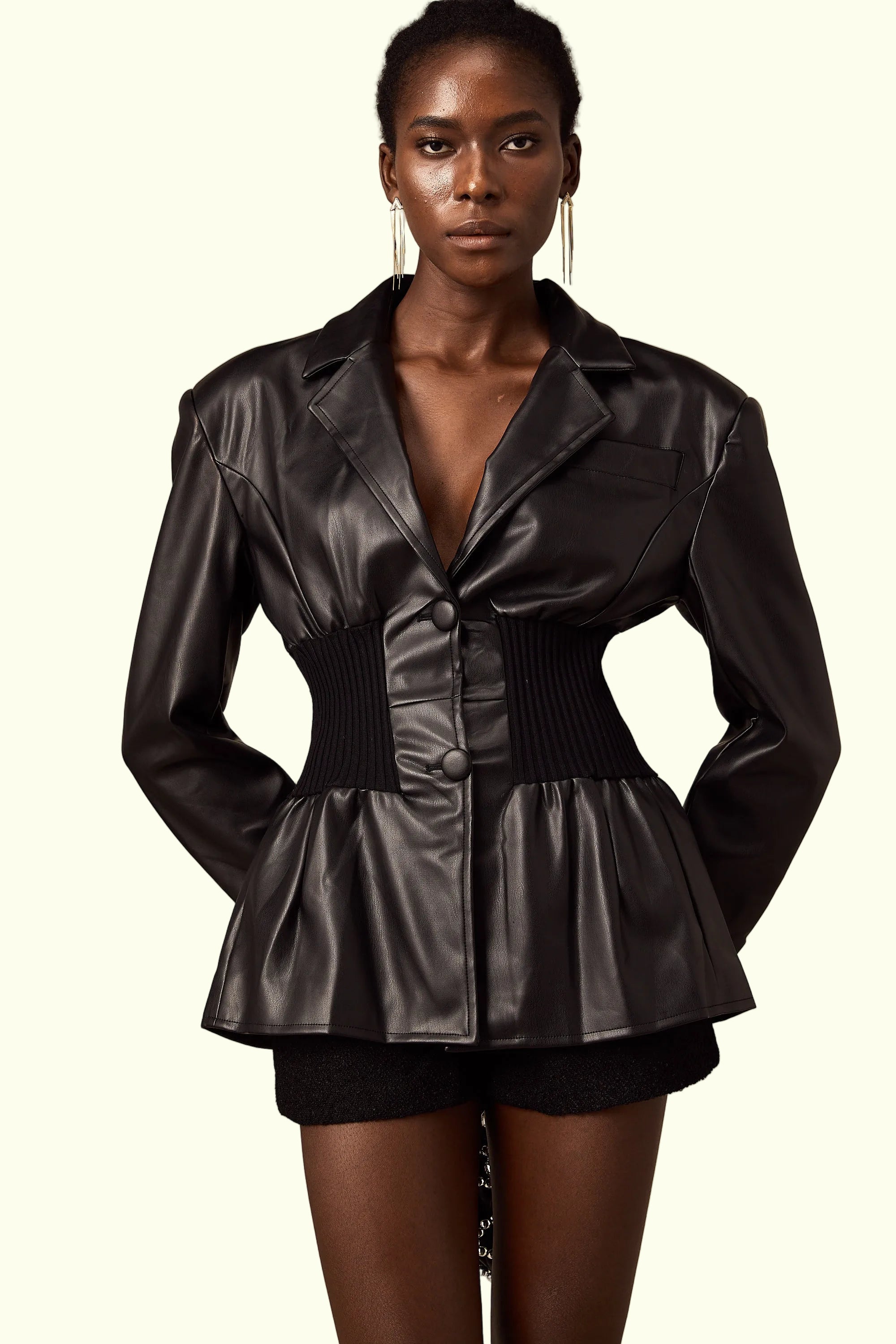 Mirella - schwarze panelled Lederjacke