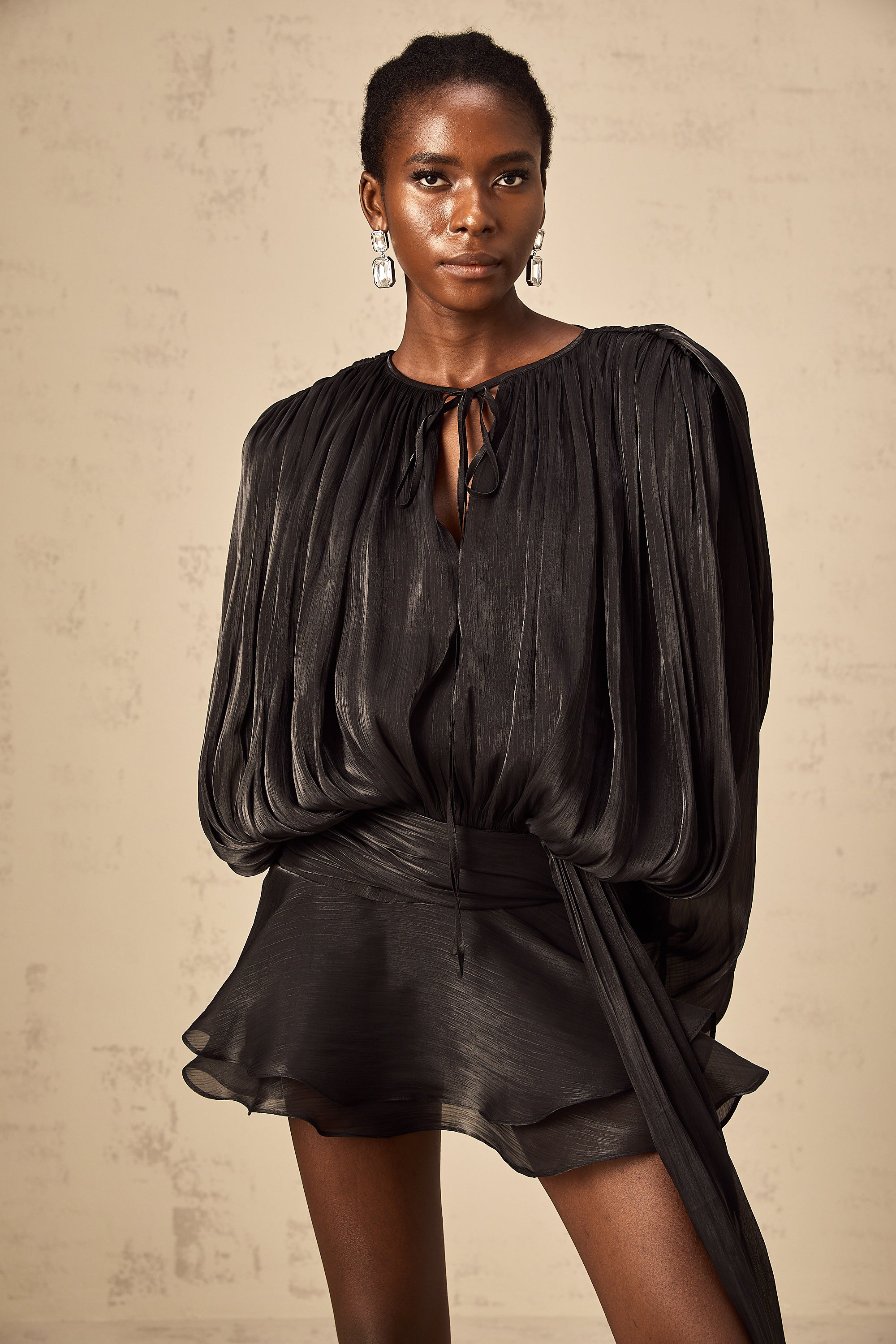 Eugénie Plissiertes Mini Dress – Schwarz