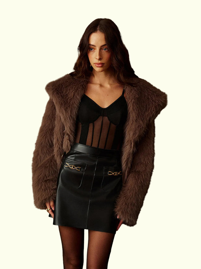 Midi-taillierter Kunstlederrock mit Taschen